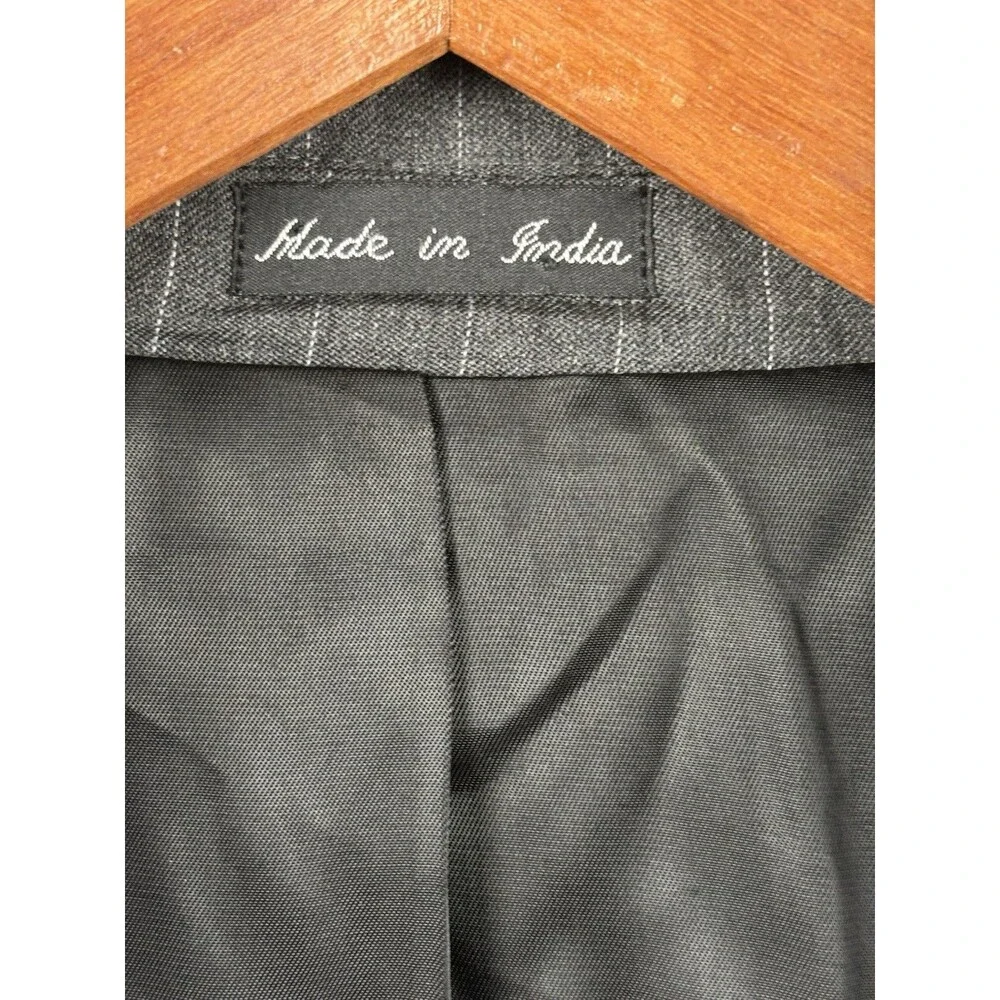 CHAPS Men's Gray Pinstripe 100% Wool Suit Blazer Jacket Size 40R